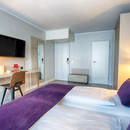 Leonardo Frankfurt Center Hotel 3*