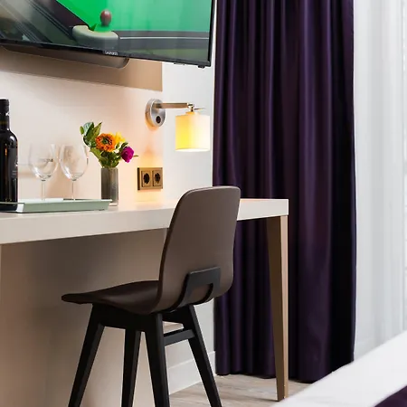 Leonardo Frankfurt Center 3*