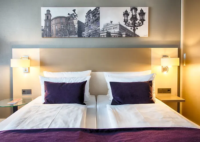 法兰克福市中心莱昂纳多酒店