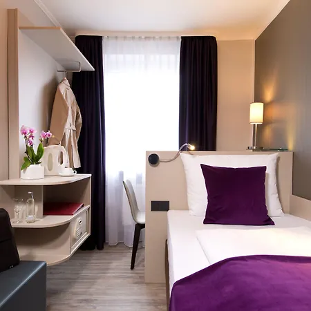 レオナルド シティ センター