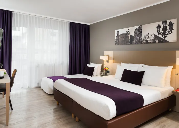 Otel Leonardo Frankfurt Center 3*
