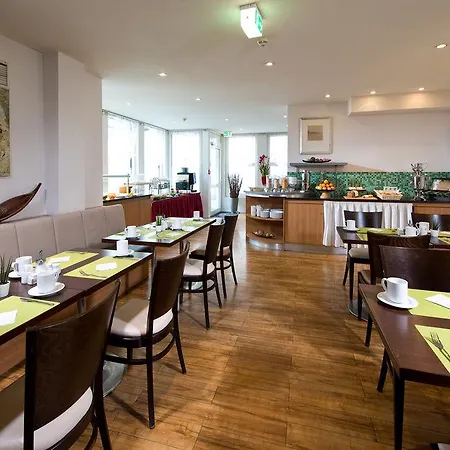 Leonardo Frankfurt Center Hotel 3*