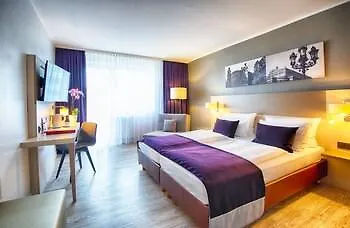 Leonardo Frankfurt Center Hotel 3*