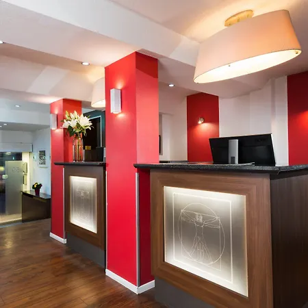 Hotel Leonardo Frankfurt Center 3*